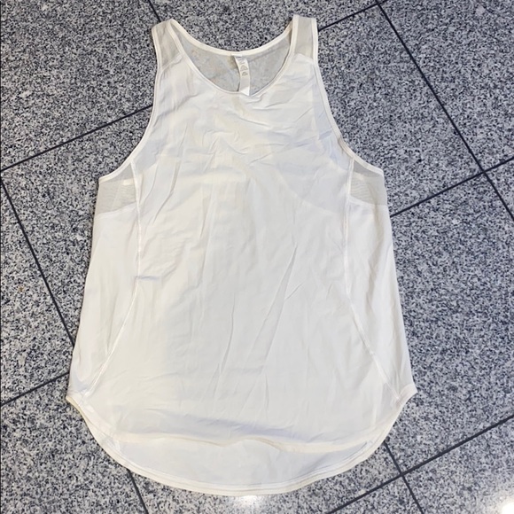 Lululemon white w/ mesh detail athletic sport top